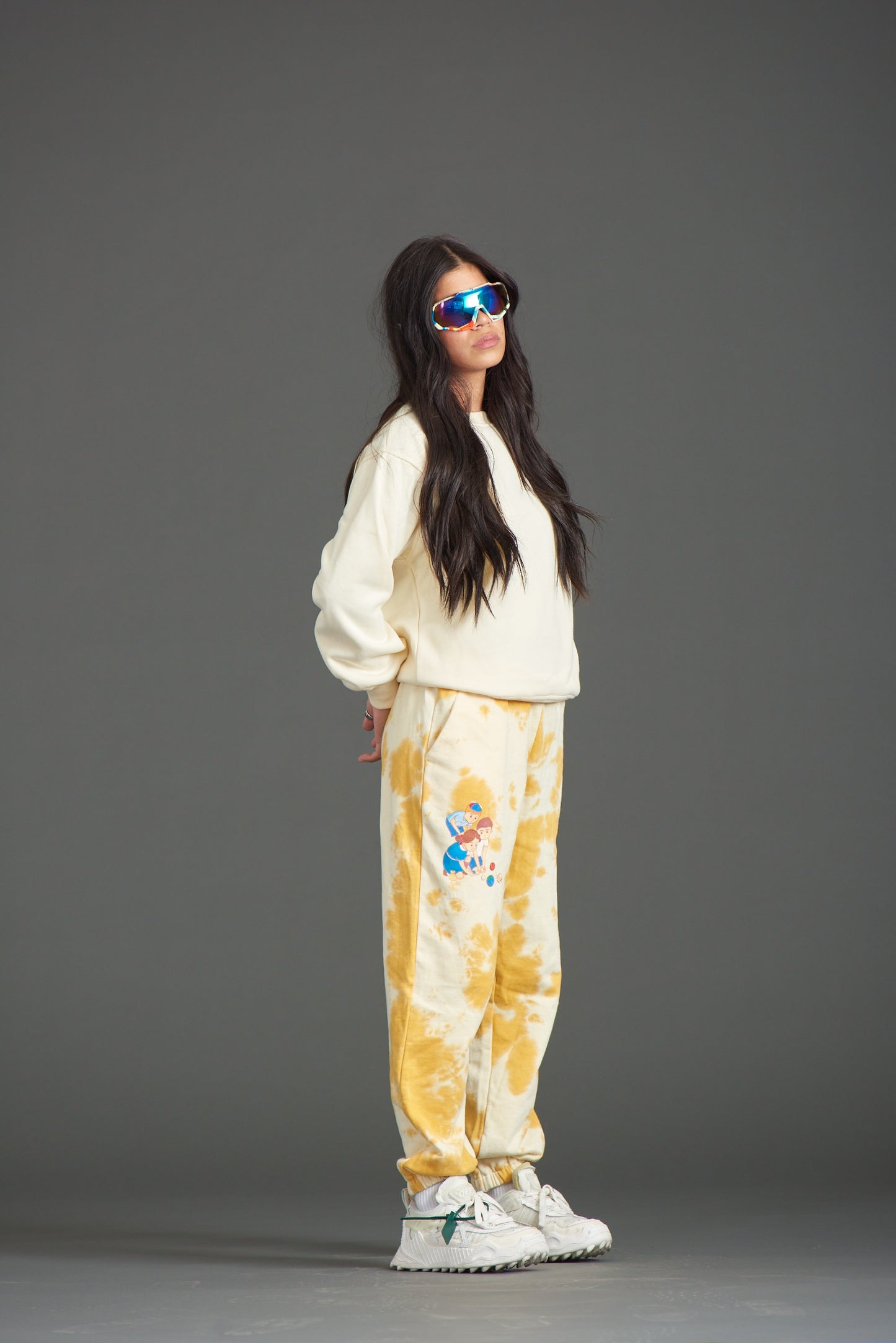 ILYANGEL CREW NECK SWEATER