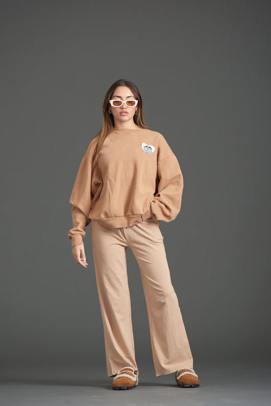 HEARTED GENERATION ILY CREW BEIGE NECK SWEATER