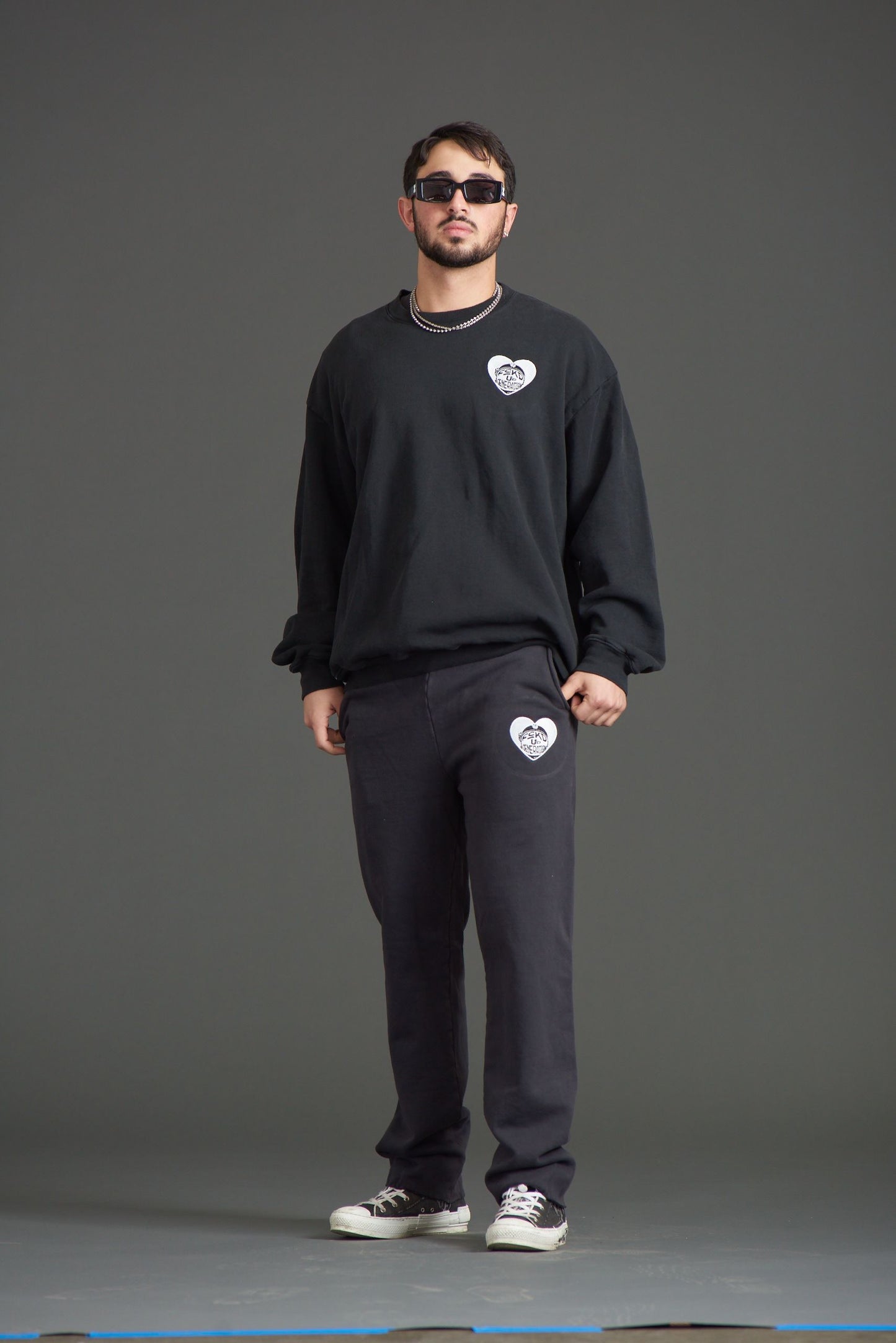 UNISEX HEARTED BLACK GENERATION ILY CREW NECK SWEATER