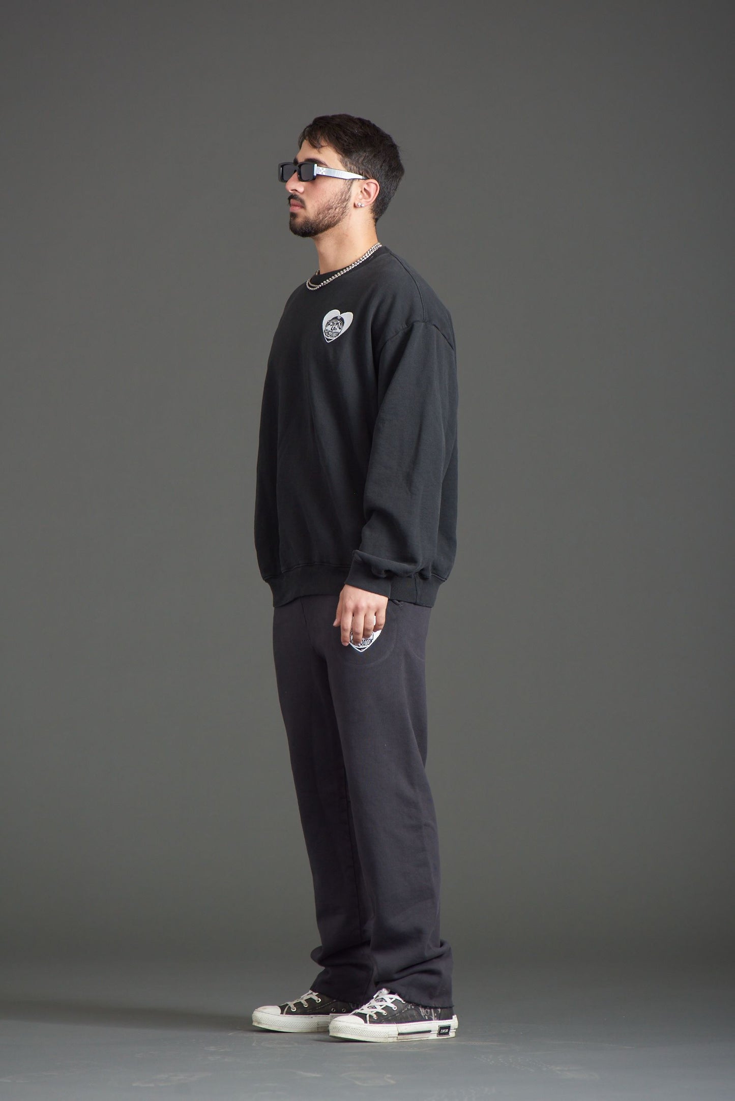 UNISEX HEARTED BLACK GENERATION ILY CREW NECK SWEATER
