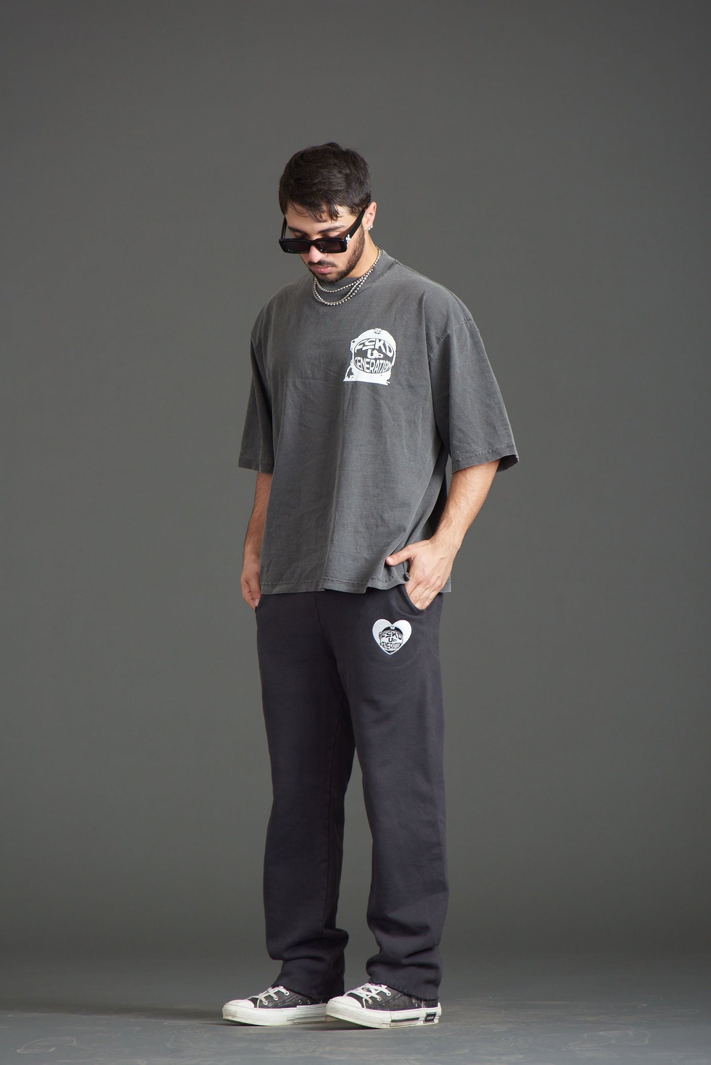 HELMET LOGO OVERSIZED T-SHIRT